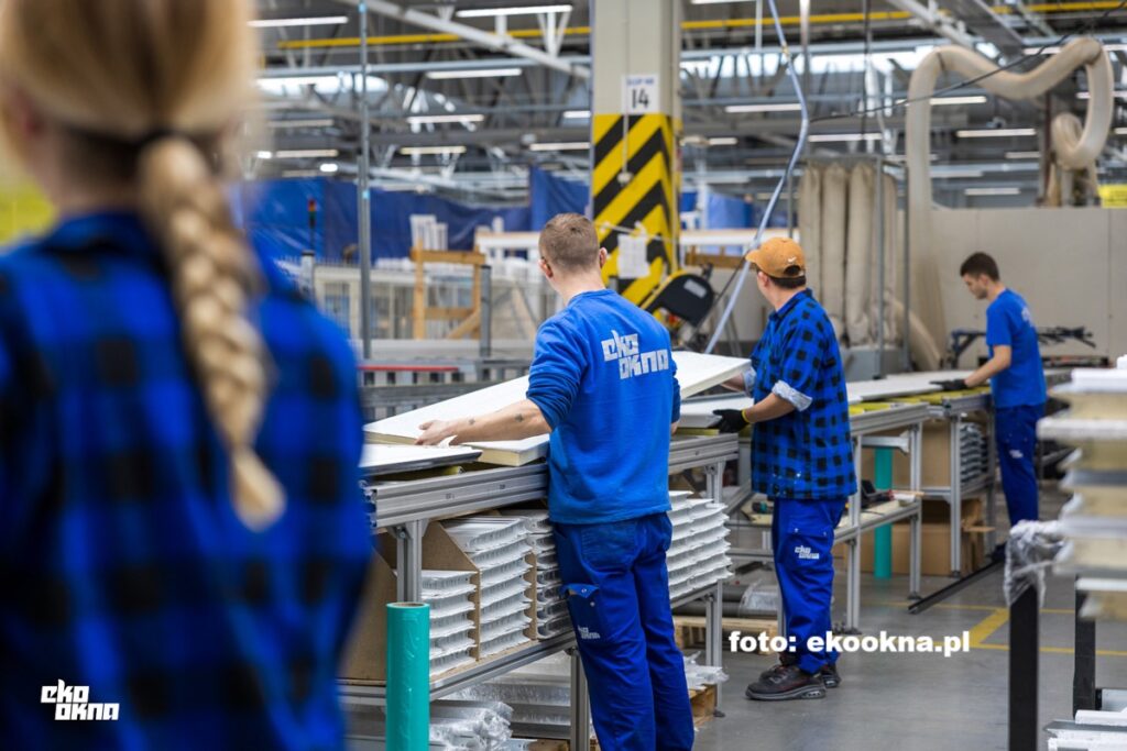 eko_okna_pracownicy-1024x683 Eko-Okna na sprzedaż? Zarząd potwierdza rozmowy z inwestorami, pracownicy apelują do właściciela