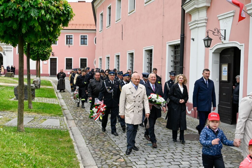 498203247_1120407546792606_34922556384366231_n-1024x683 Święto Strażaka 2025 w Głubczycach – Wspólna Chwała i Wdzięczność